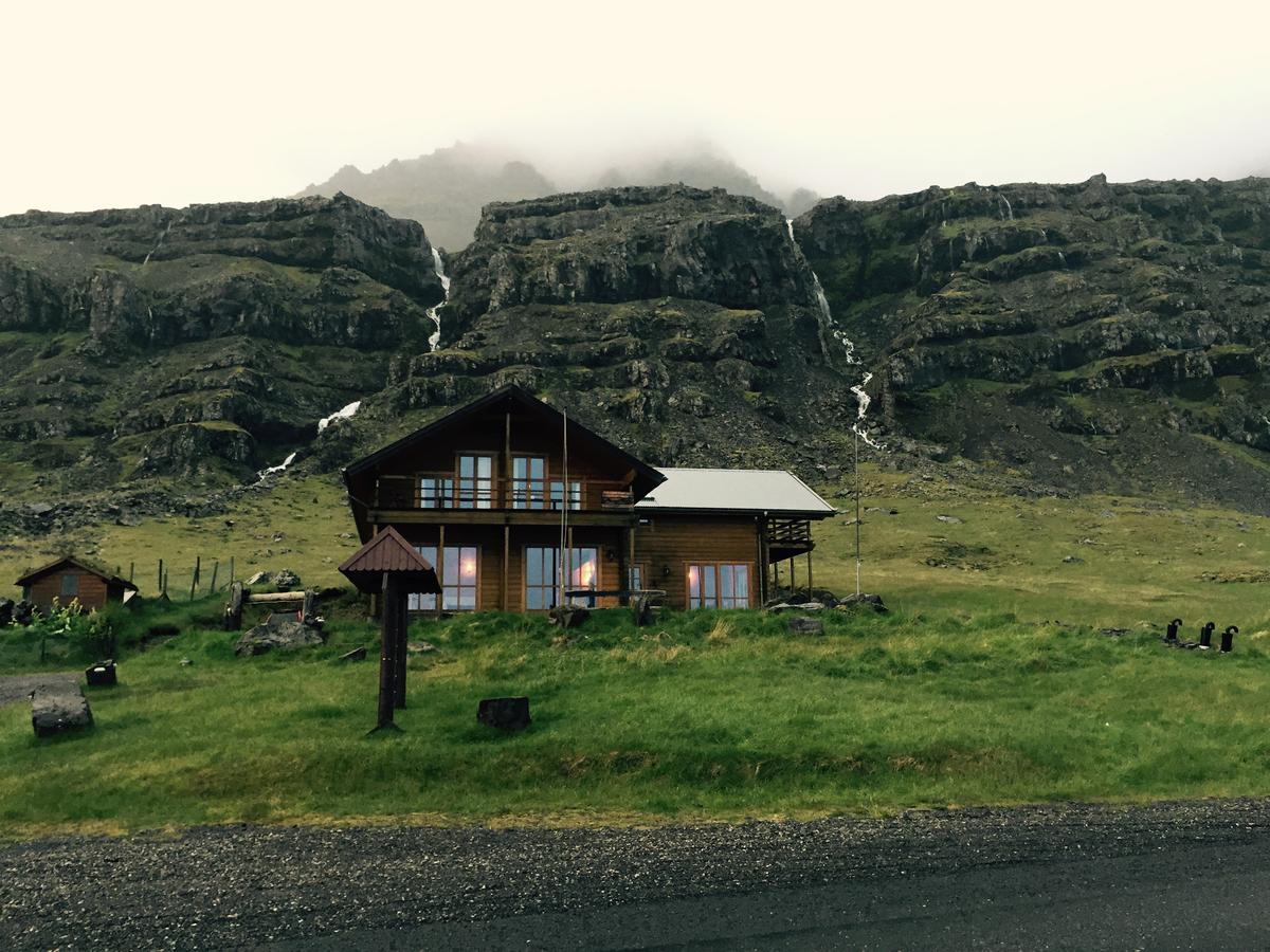 ホテルHamar Breiðdalsvík エクステリア 写真